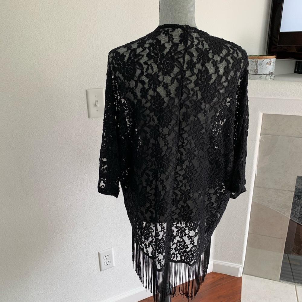 Mauve Lace Floral Kimano - Picture 4 of 7